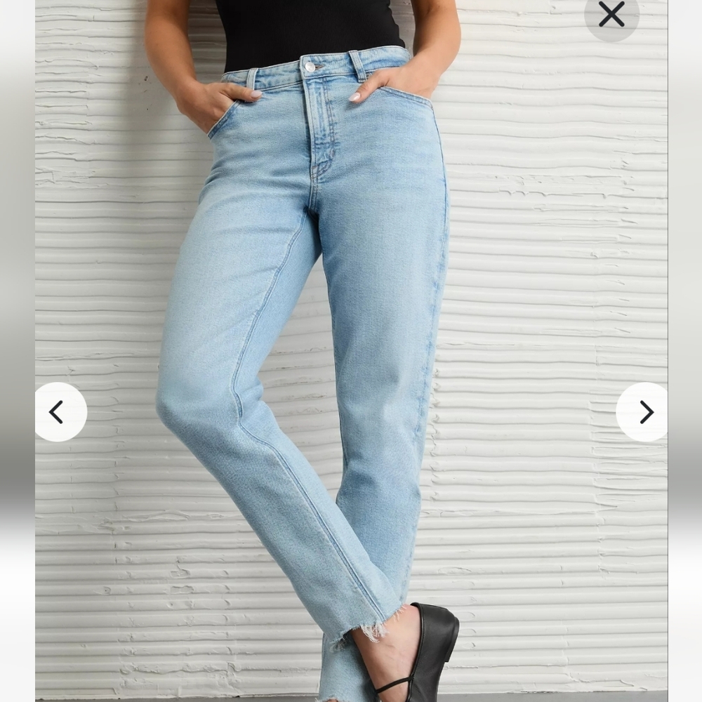 American Eagle Super High Rise Skylight Stretch Mom Jeans Size 00 Short - Picture 2 of 10